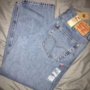 ⚡️BRAND NEW⚡️ Levi’s 550 Relaxed Fit